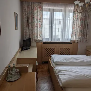 Отель Neuwirt Цорнединг