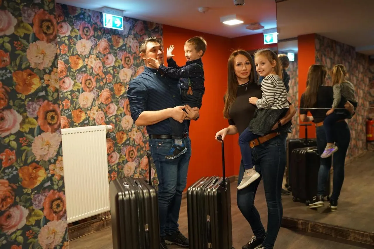 *** Отель Aparthotel MyКёльн Германия